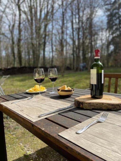 Gite Les Reculons Au Pied Du Lac Les Midoux 外观 照片